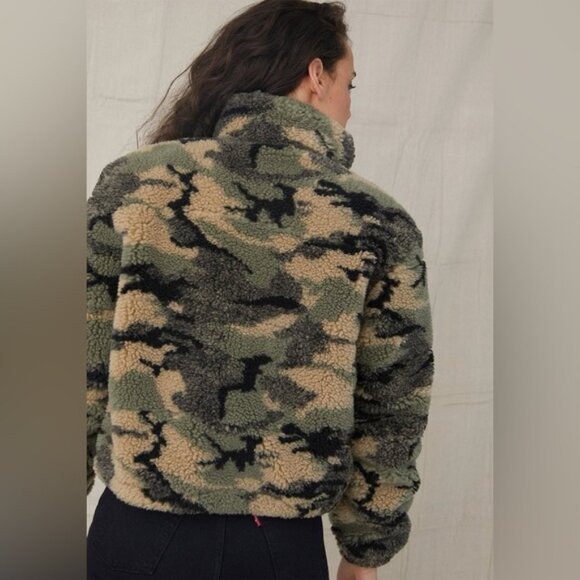 Bella Dahl Puffy Teddy Jacket - Camo - Picture 3 of 11